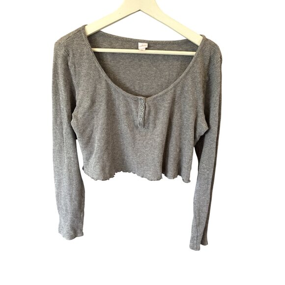 Colsie Gray Ribbed Cropped Henley Long Sleeve Top Size L Stretch Fit Neutral - Picture 2 of 7